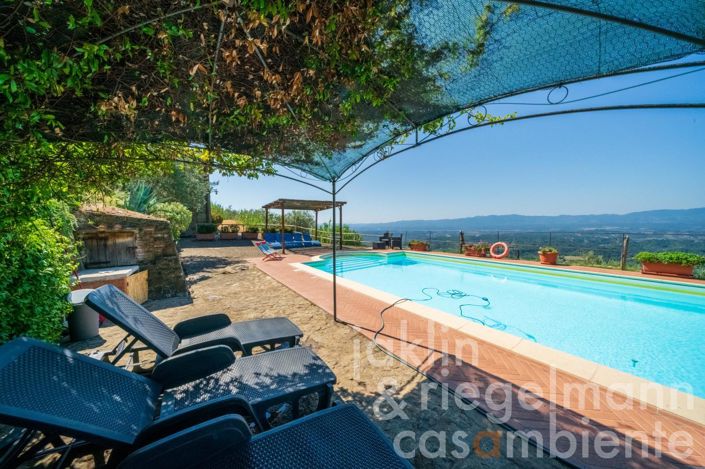 Image No.8-6 Bed Farmhouse for sale