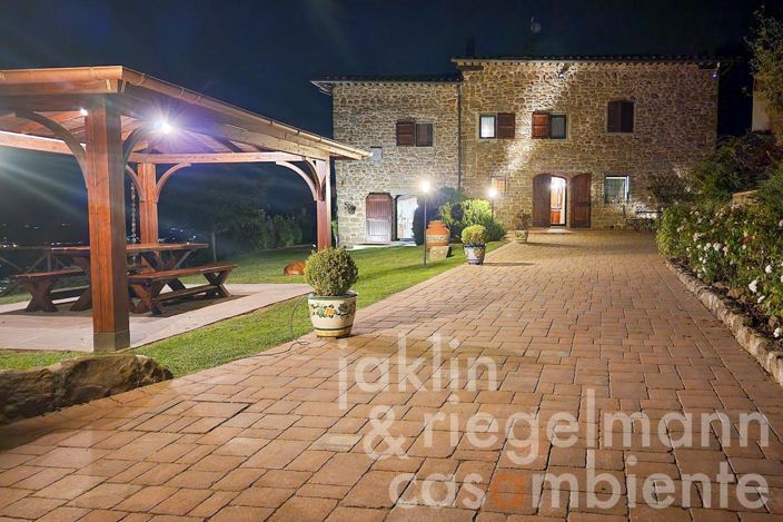 Image No.18-3 Bed Country House for sale