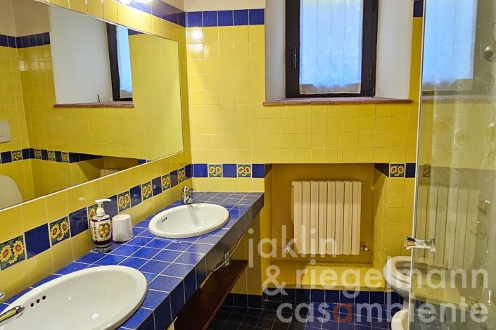 Image No.25-3 Bed Country House for sale