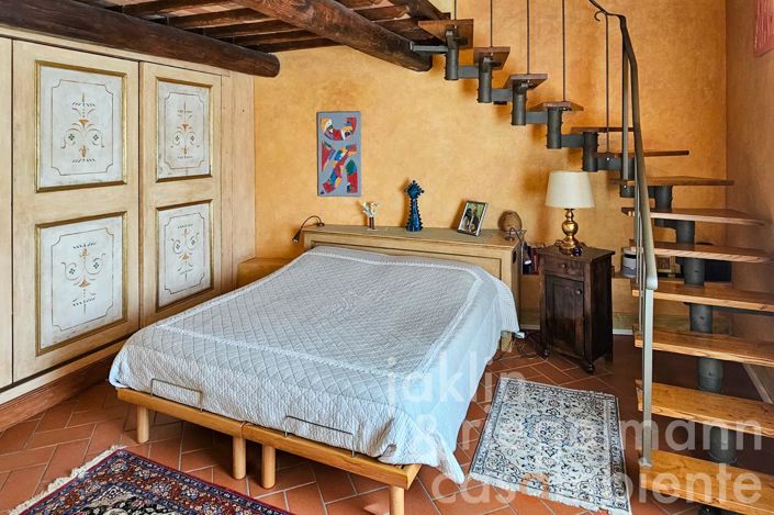 Image No.37-3 Bed Country House for sale