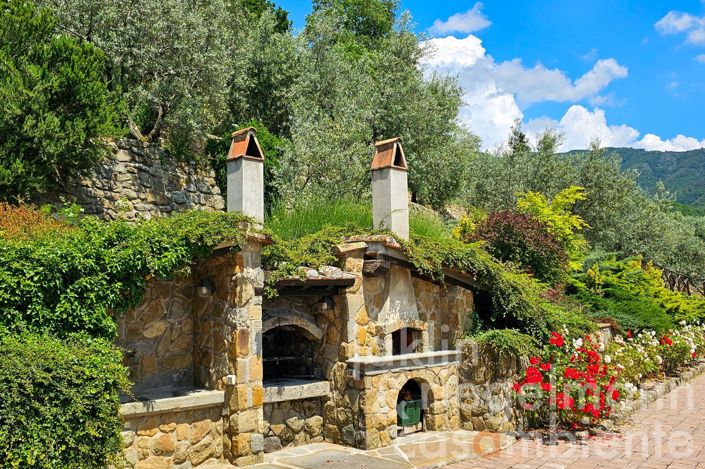 Image No.9-3 Bed Country House for sale