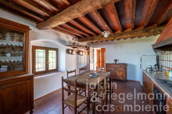 Image No.12-Maison de campagne de 5 chambres à vendre à Reggello