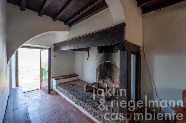 Image No.15-5 Bed Country House for sale