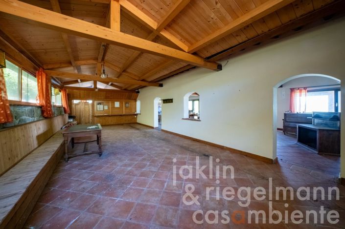 Image No.22-5 Bed Country House for sale