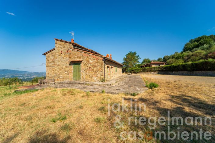 Image No.3-Maison de campagne de 5 chambres à vendre à Reggello