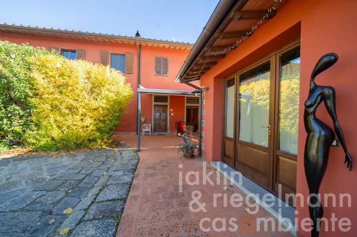 Image No.11-6 Bed Country House for sale