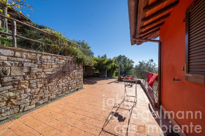 Image No.15-6 Bed Country House for sale