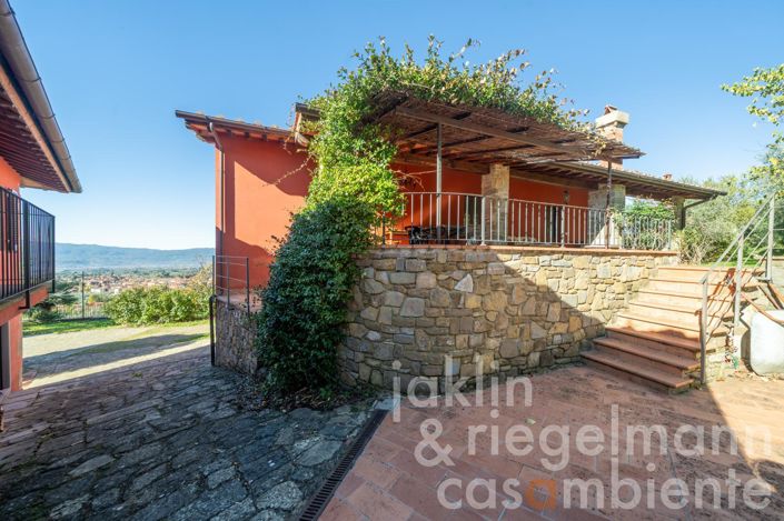 Image No.17-6 Bed Country House for sale