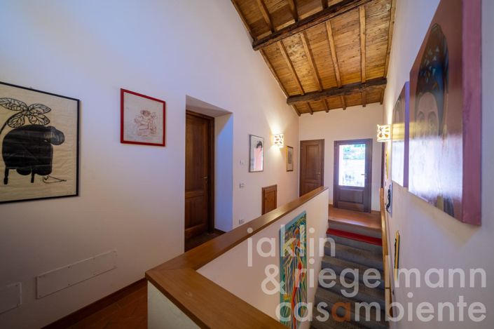 Image No.27-Maison de campagne de 6 chambres à vendre à Piàn di Scò