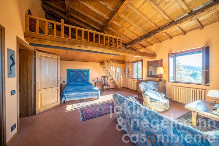 Image No.33-6 Bed Country House for sale