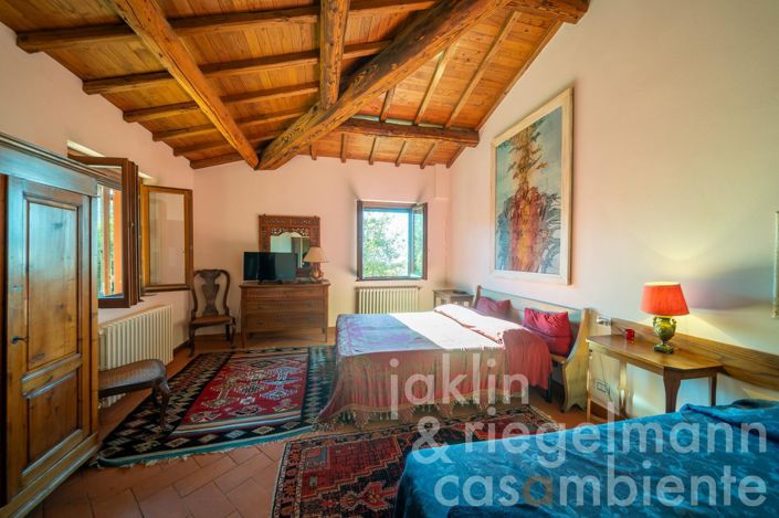 Image No.37-6 Bed Country House for sale