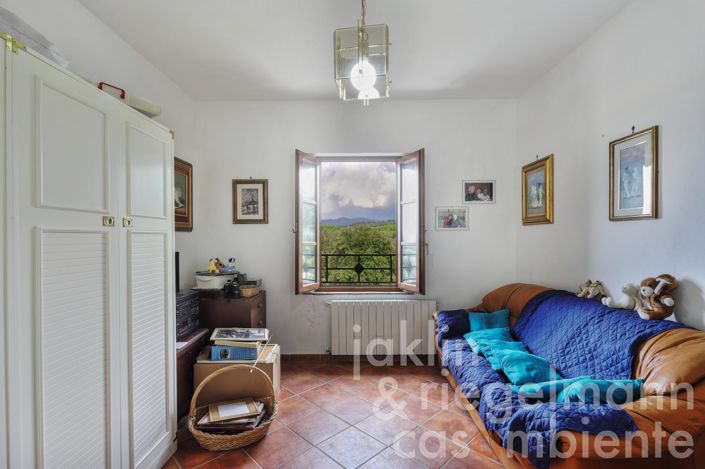 Image No.21-8 Bed Country House for sale