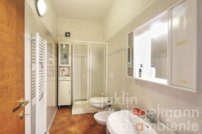 Image No.23-8 Bed Country House for sale