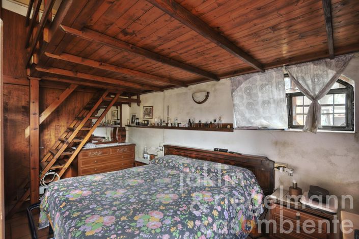 Image No.28-8 Bed Country House for sale