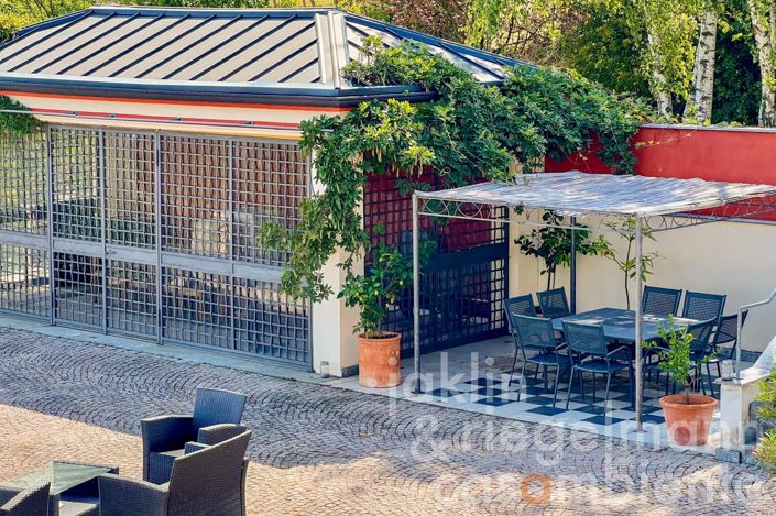 Image No.14-8 Bed House for sale