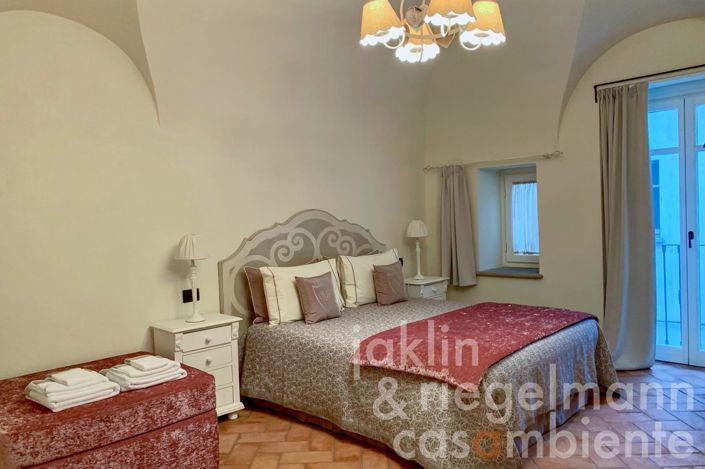 Image No.23-7 Bed Villa for sale