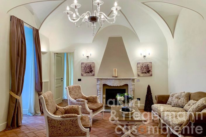 Image No.25-7 Bed Villa for sale