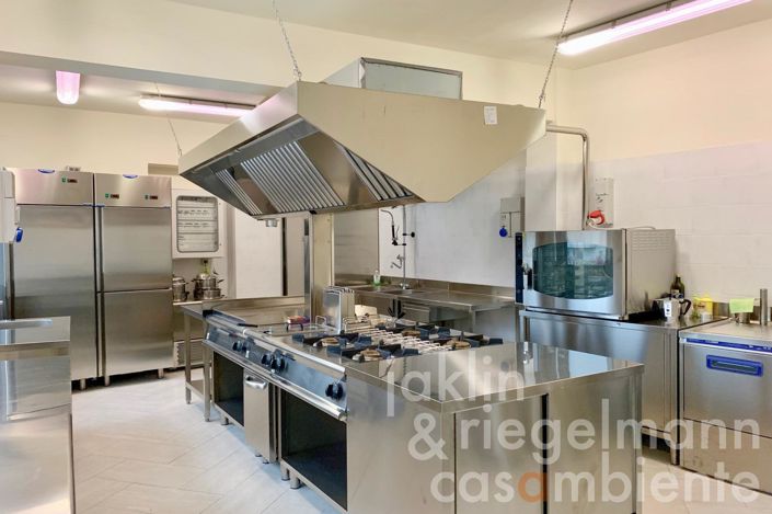 Image No.29-7 Bed Villa for sale