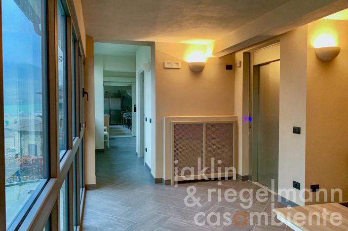 Image No.33-7 Bed Villa for sale