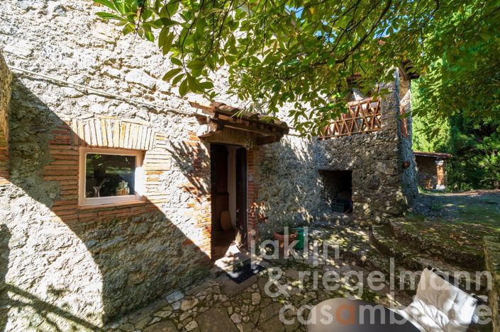 Image No.16-3 Bed Country House for sale