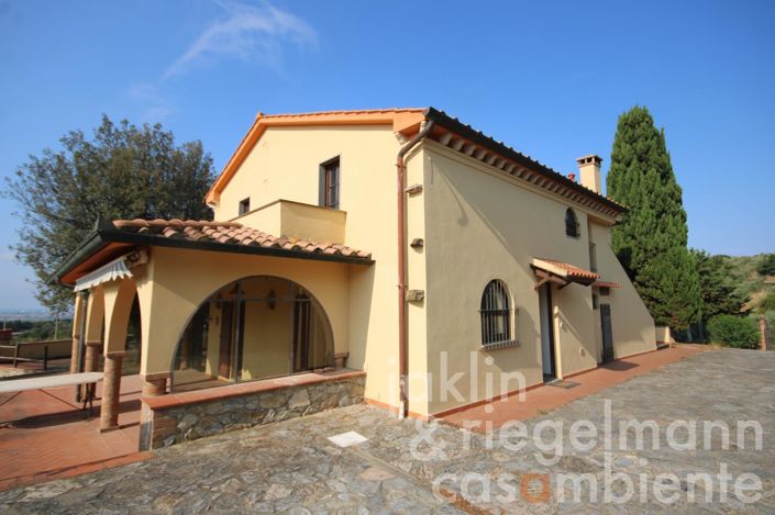 Image No.2-Maison de campagne de 4 chambres à vendre à Campiglia Marittima