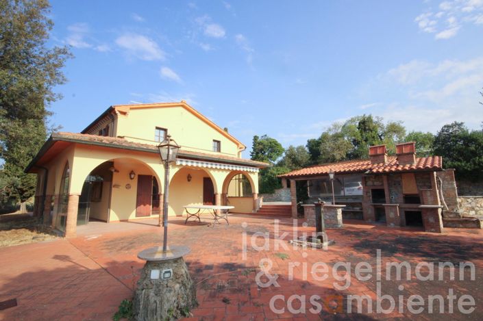 Image No.4-Maison de campagne de 4 chambres à vendre à Campiglia Marittima