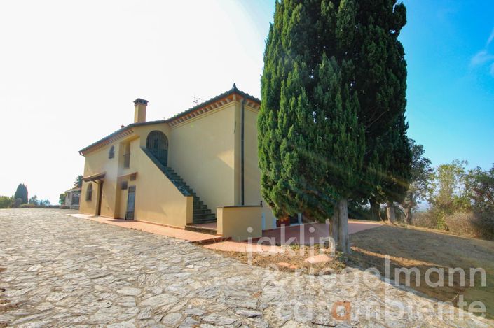 Image No.7-Maison de campagne de 4 chambres à vendre à Campiglia Marittima