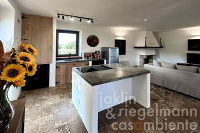 69c2b546d6d04m367026