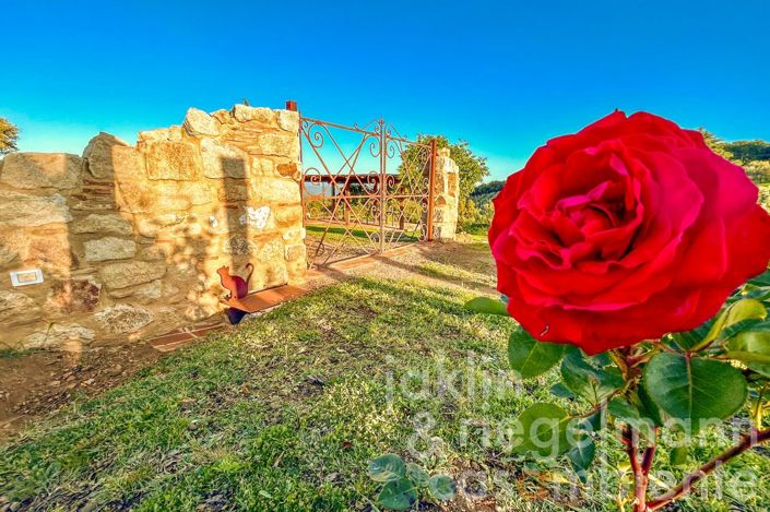 Image No.20-3 Bed Country House for sale