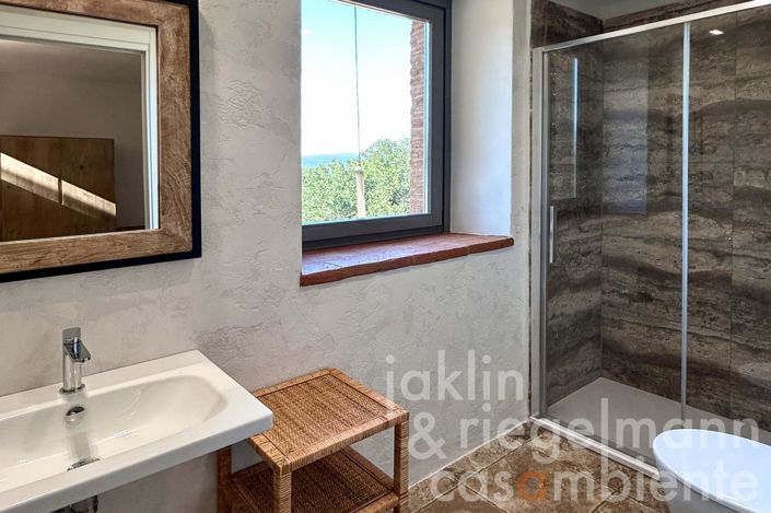 Image No.34-3 Bed Country House for sale