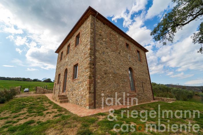 Image No.16-3 Bed Country House for sale