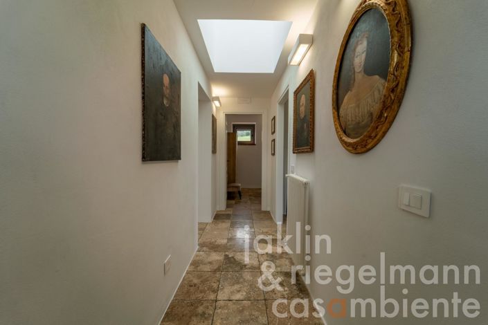 Image No.38-3 Bed Country House for sale