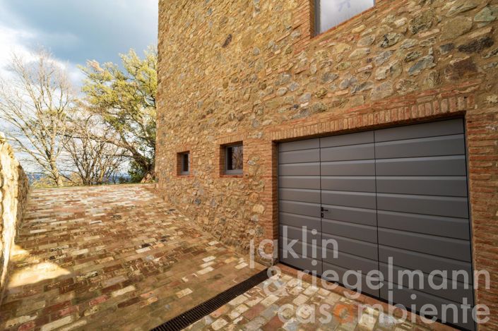 Image No.18-3 Bed Country House for sale