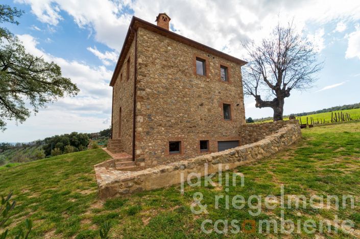 Image No.19-3 Bed Country House for sale