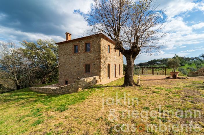 Image No.20-3 Bed Country House for sale