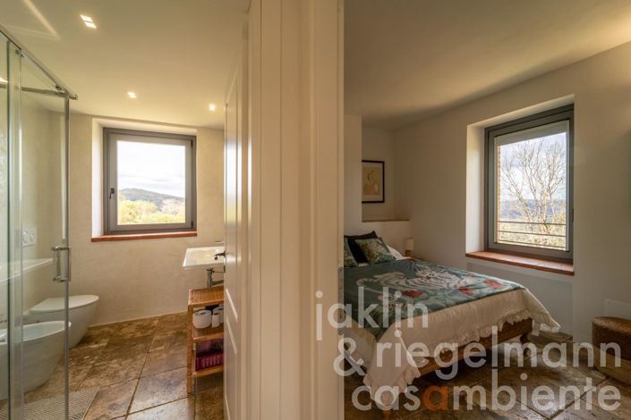 Image No.43-3 Bed Country House for sale