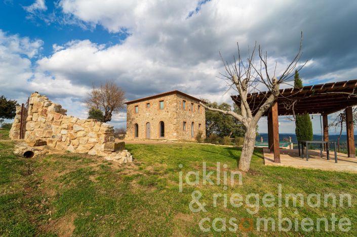 Image No.23-3 Bed Country House for sale