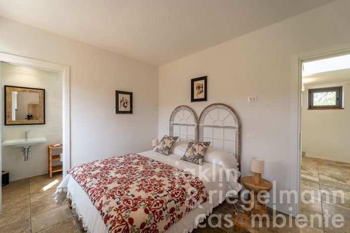 Image No.47-3 Bed Country House for sale