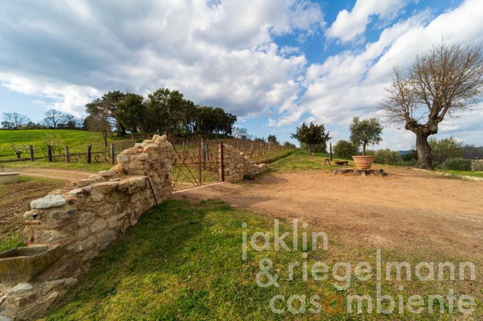 Image No.26-3 Bed Country House for sale