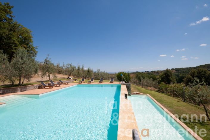 Image No.15-9 Bed Villa for sale