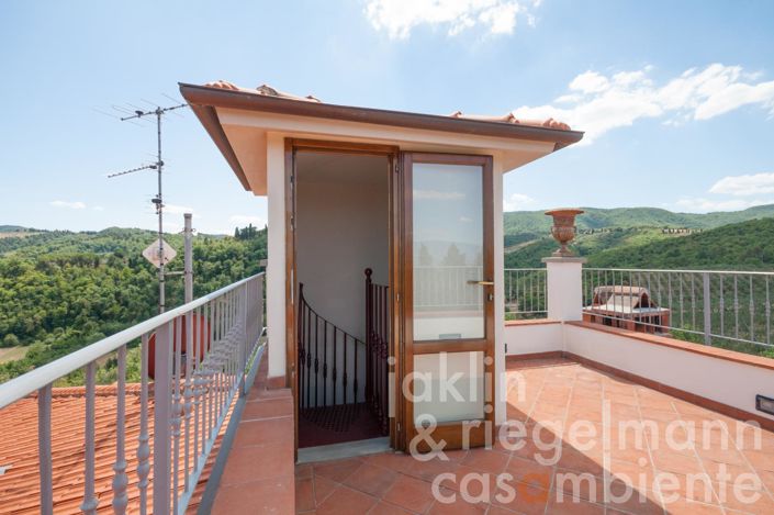 Image No.34-9 Bed Villa for sale