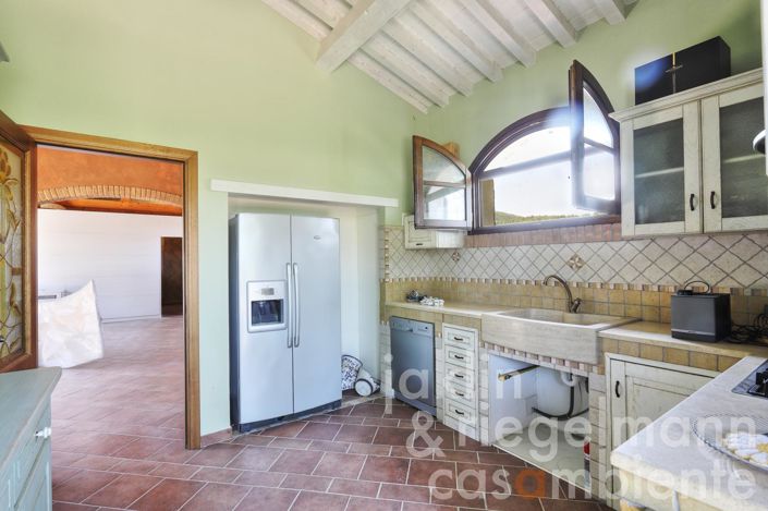 Image No.15-3 Bed Country House for sale