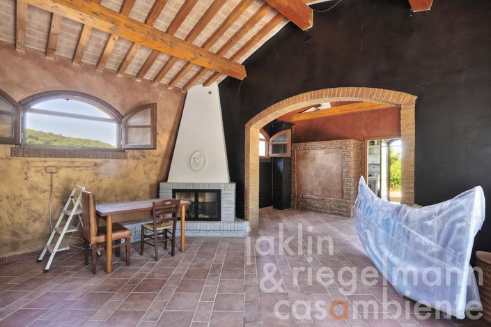 Image No.23-3 Bed Country House for sale