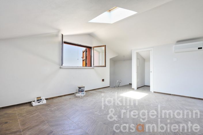 Image No.29-3 Bed Country House for sale