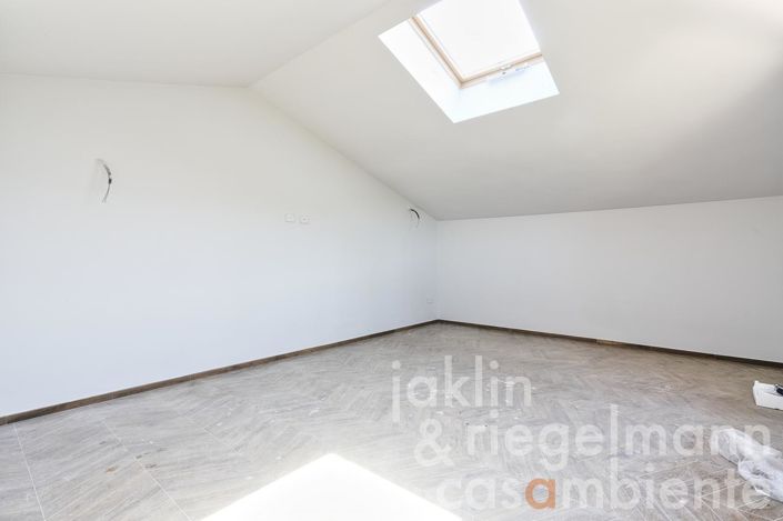 Image No.30-3 Bed Country House for sale