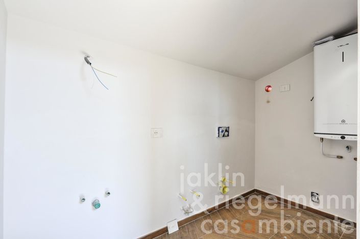 Image No.31-3 Bed Country House for sale