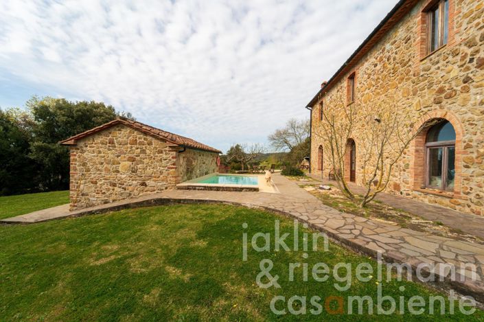 Image No.10-3 Bed Country House for sale