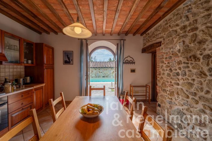 Image No.17-3 Bed Country House for sale