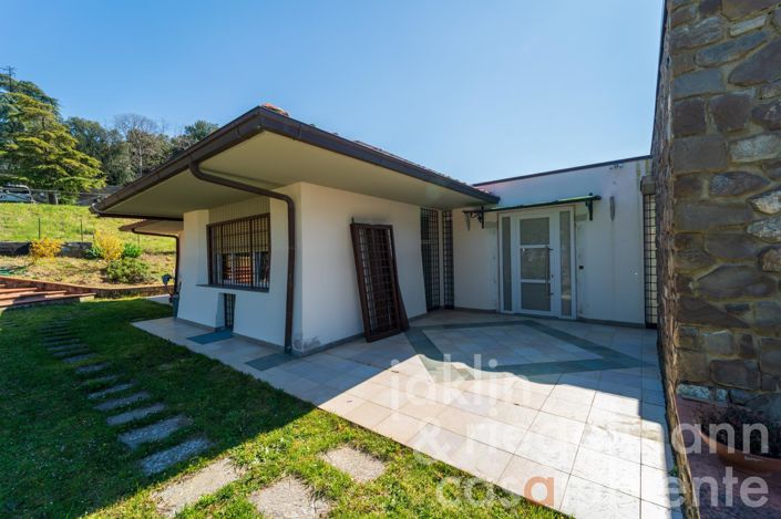 Image No.12-3 Bed Villa for sale