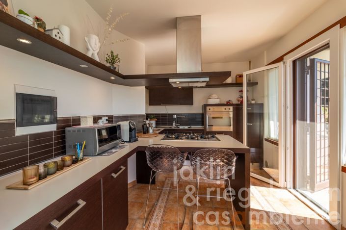 Image No.22-3 Bed Villa for sale